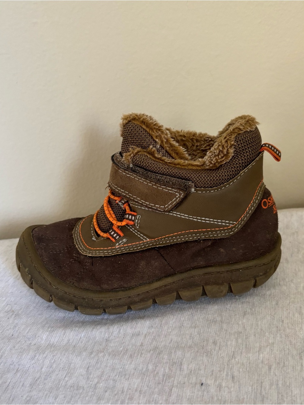 OshKosh B’gosh Marley 2 Brown Faux Fur Winter Boots Toddler Size 10 - Picture 2 of 8